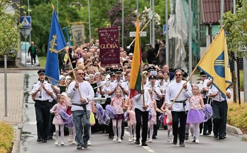 Chorų festivalis-konkursas „Mūsų dainose“: lietaus nuspalvintos dainos