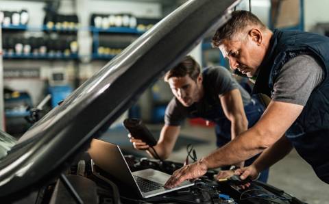 Kokių autoserviso paslaugų dažniausiai prireikia vairuotojams?