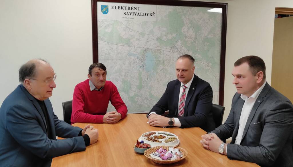 Jautriomis temomis pokalbis su savivaldybės valdžia