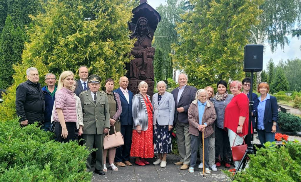 Gedulo ir vilties diena: stovėkime oriai, pagerbdami tuos, kurie išliko stiprūs