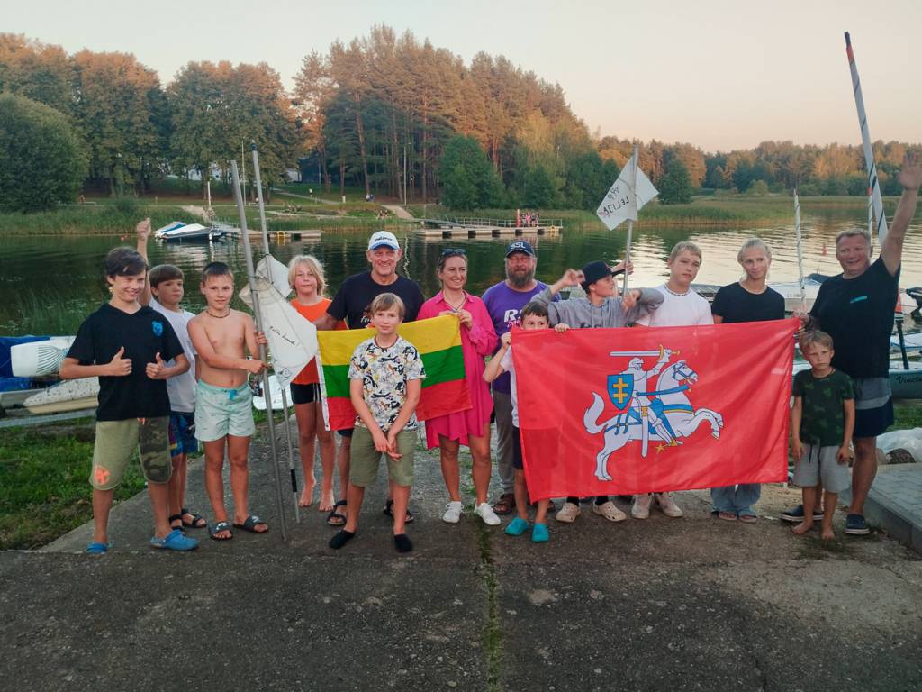 Vaikų ir jaunimo buriavimo stovykla „Palydint Olimpinę vasarą…“