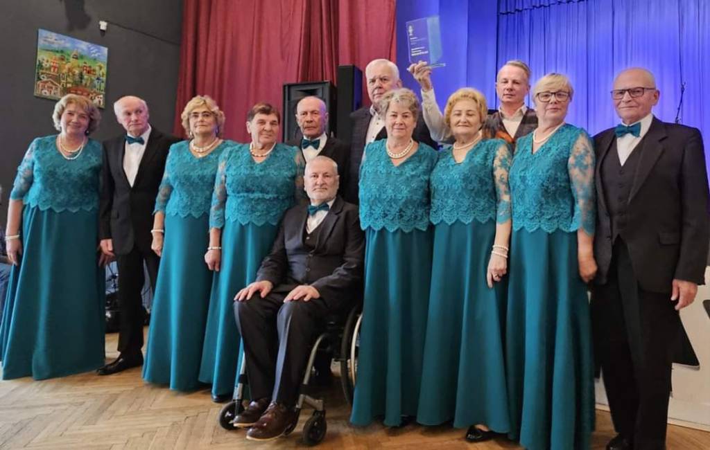 Konkurse „Vilties paukštė 24“ ansamblis „Žara“ ruošiasi finalui