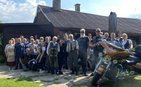 Įgyvendintas baikerių klubo „Strangers MC“ projektas „Kartos kartu“