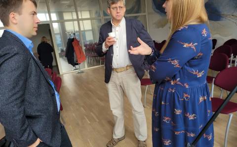 Naujienos iš savivaldybės tarybos posėdžio. Dvi opozicijos valdžią verčia dirbti dvigubai geriau