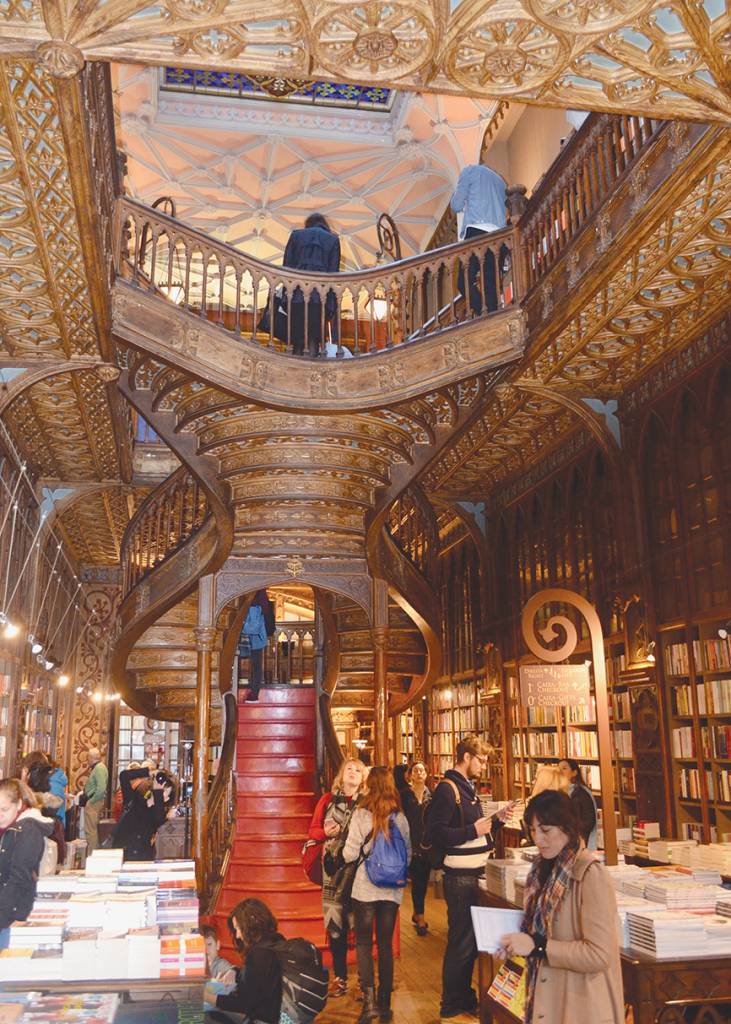 Pasakojimas apie „Livraria Lello“ – vieną gražiausių knygynų pasaulyje