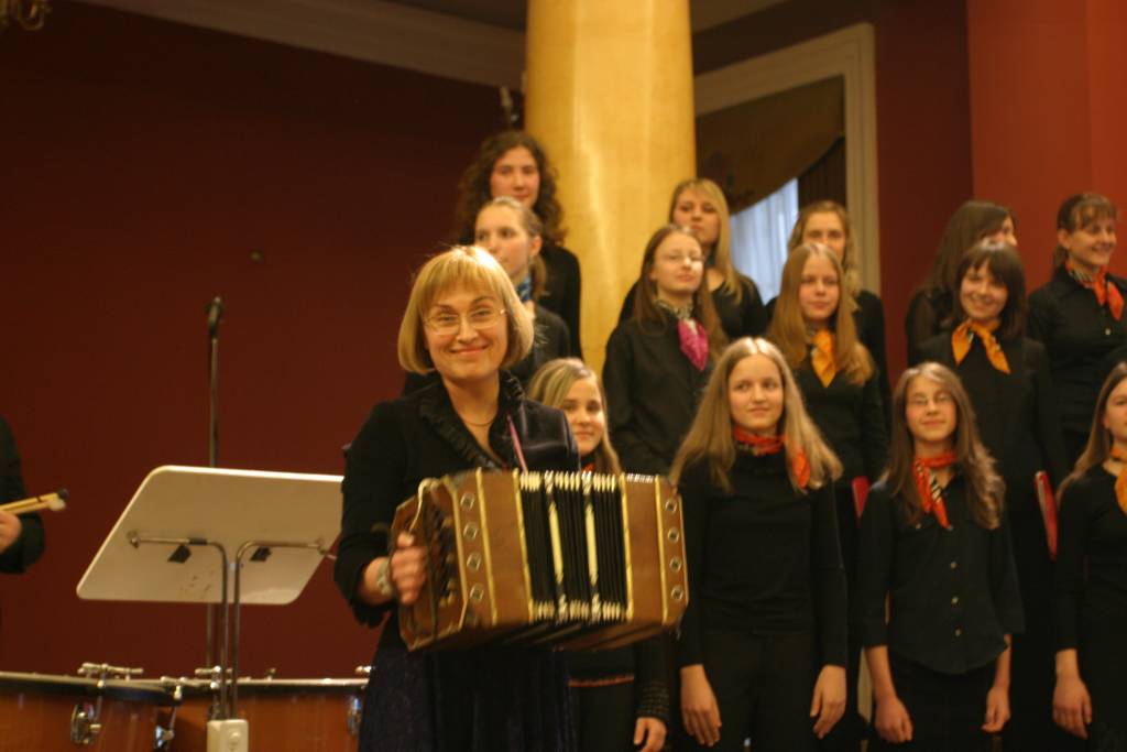 SUSIPAŽINKITE – KOMPOZITORĖ NIJOLĖ SINKEVIČIŪTĖ