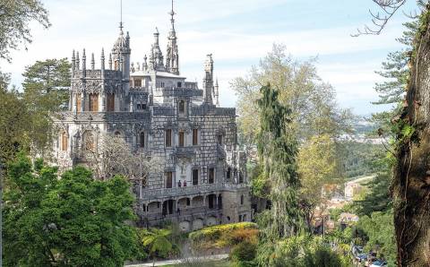 Paslaptingos Sintra rūmų kalvos:  Portugalijos lobis, alsuojantis magija ir istorija