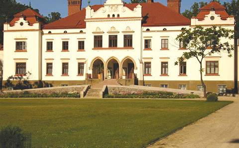 Rokiškio dvaras – istorijos ir atgimstančios kultūros perlas