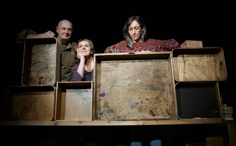 „Stalo teatro“ stalčiuose slypintys lobiai