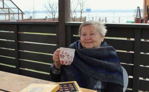 Ant žemės nenorėjusios gyventi Almos Balnienės gyvenimo istorija