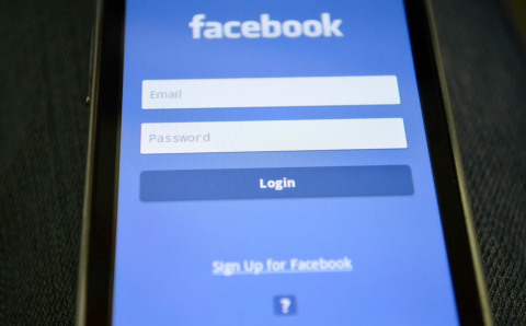 Kaip susikurti antrą Facebook paskyrą? 
