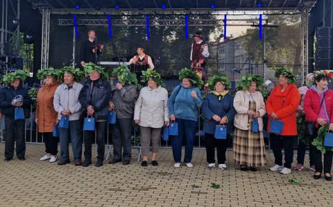 Rasų šventė Vievyje: muzika, šokiai ir tradicijos po atviru dangumi