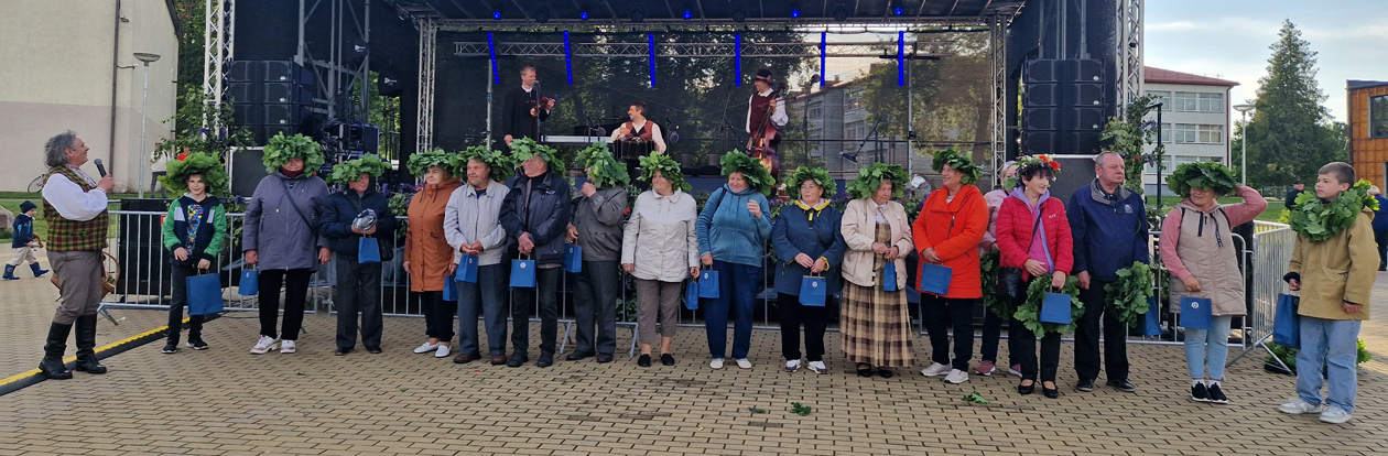 Rasų šventė Vievyje: muzika, šokiai ir tradicijos po atviru dangumi