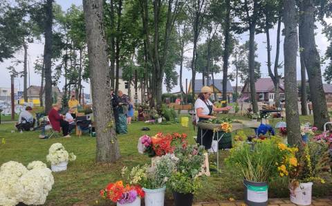 Grožis akims bei atgaiva sielai –floristikos plenere „Matoma nematoma“