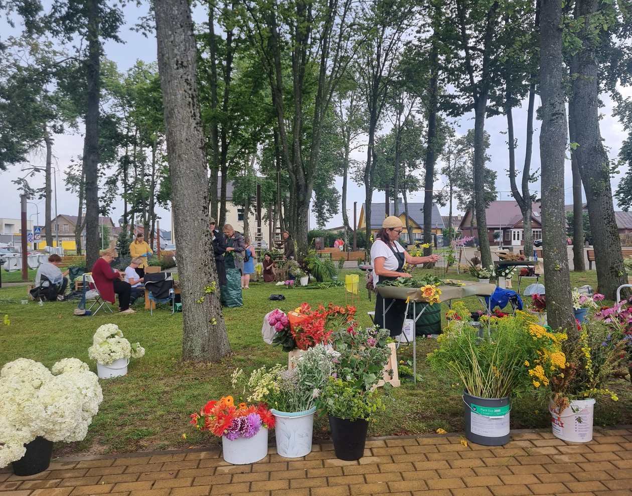Grožis akims bei atgaiva sielai –floristikos plenere „Matoma nematoma“