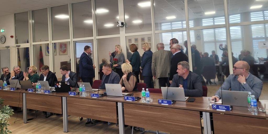 Nuo netradicinių procedūrų iki paskolų, kainų kėlimo… ir mažinimo