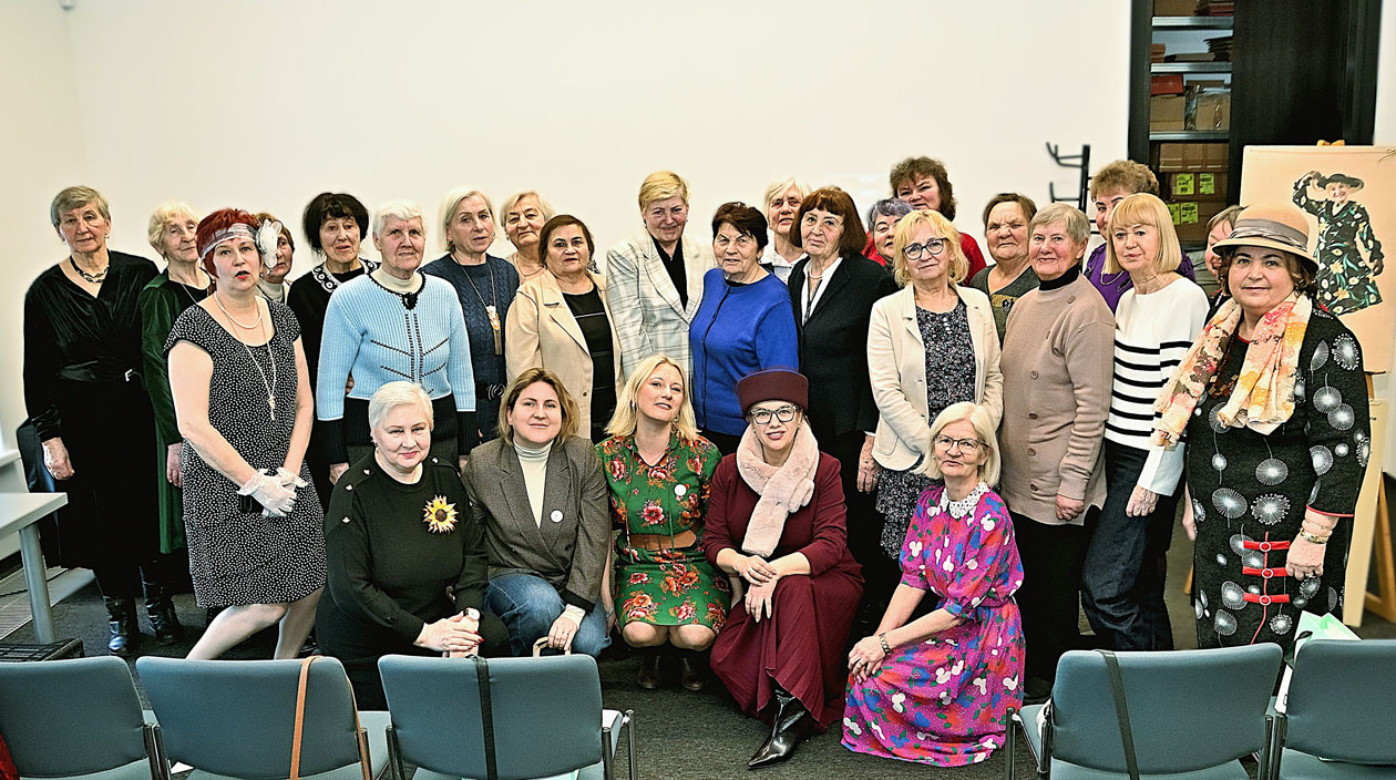 „Pažadink močiutės suknelę“ – susitikimas, sujungęs stilių ir atmintį