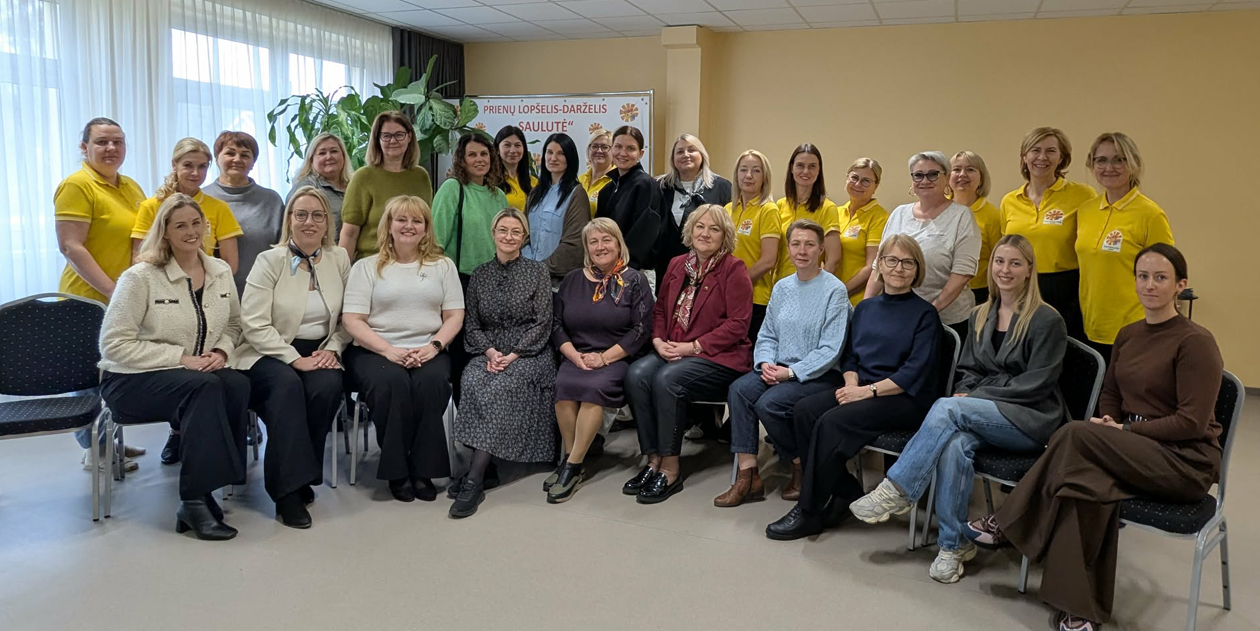 Prasminga patirties mainų išvyka Prienuose: bendradarbiavimo vertė ugdymo kokybei