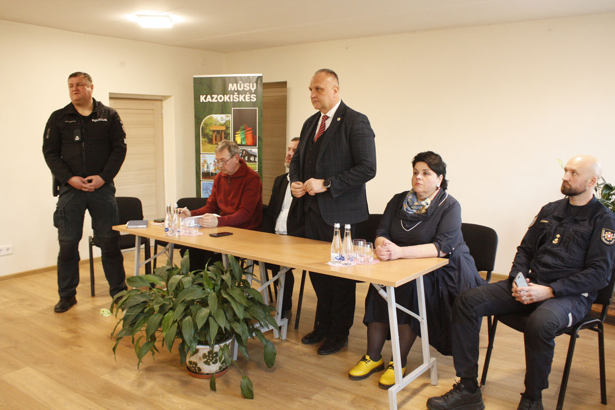 Susitikimas Kazokiškėse: nuo padėkų iki piktų kalbų