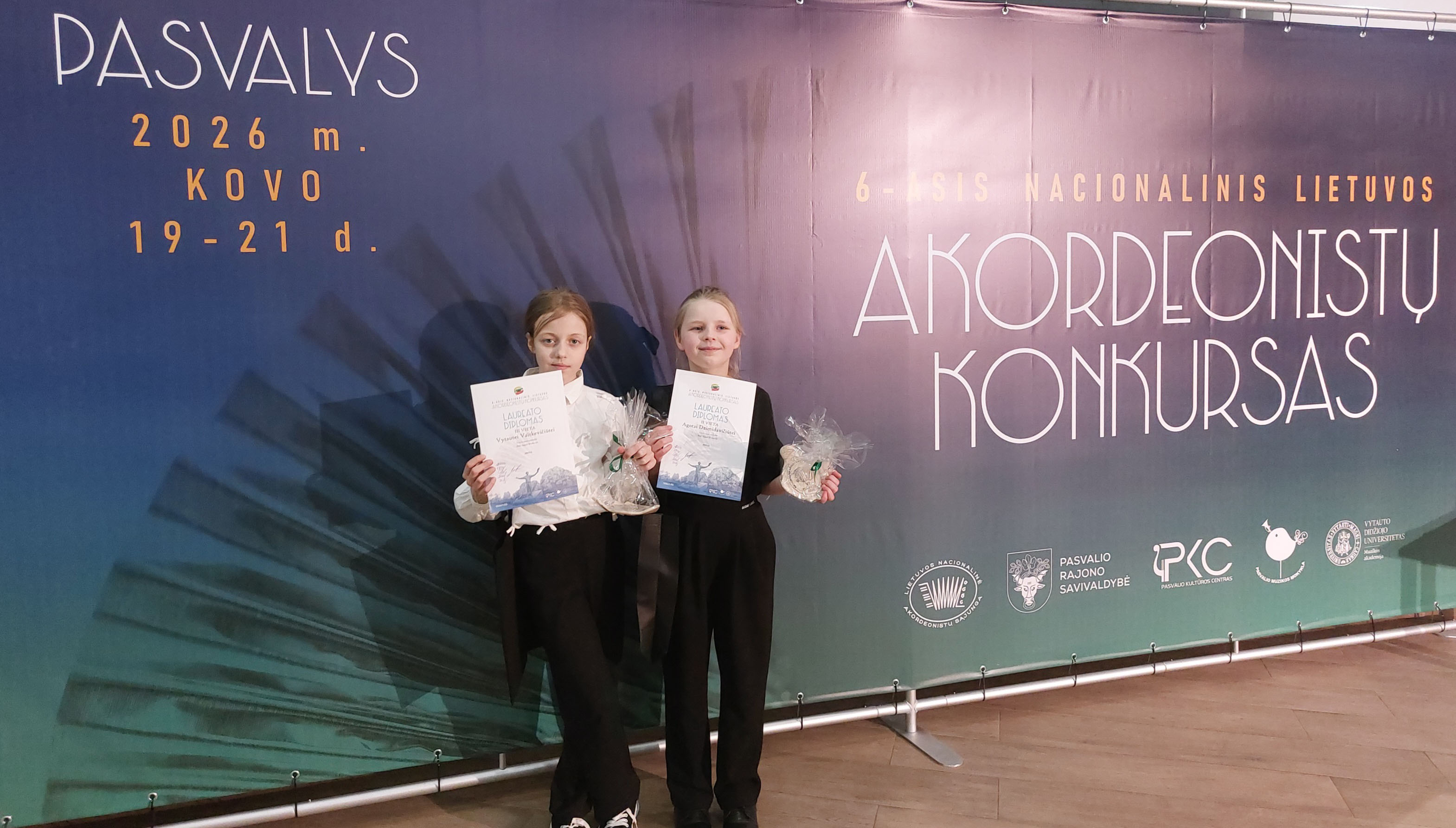 Vievio meno mokyklos akordeonistų sėkmė konkursuose