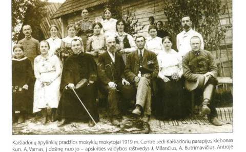 Iš Vievio mokyklų istorijos