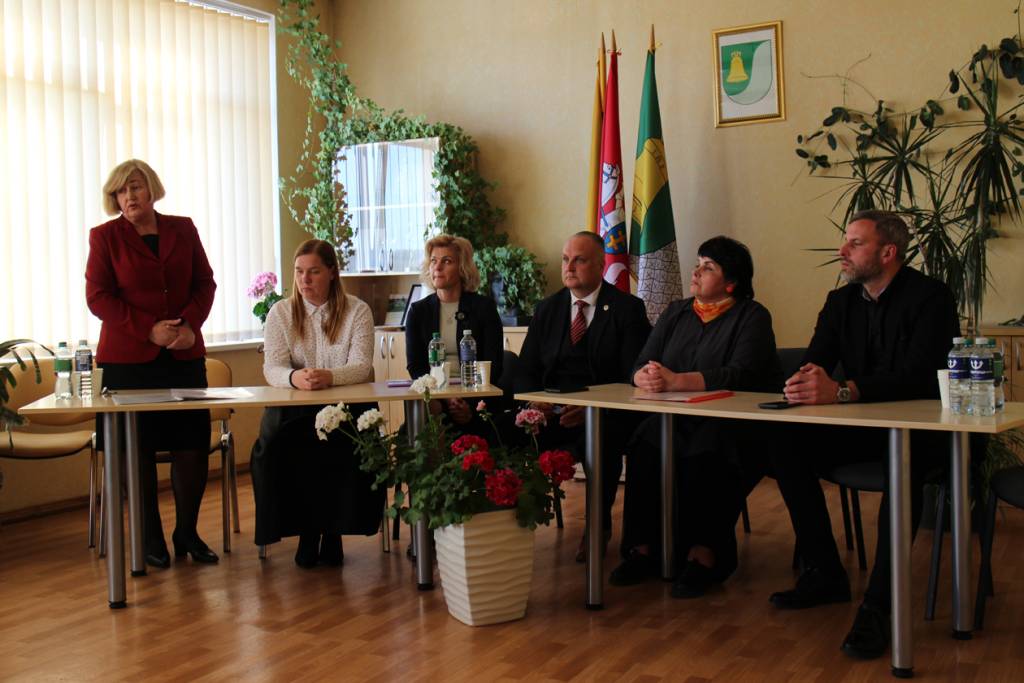 Susitikimas Semeliškėse: mažiau formalumo, daugiau diskusijų