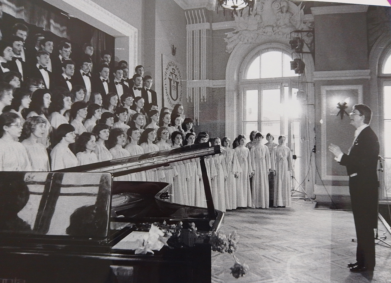 Romantė – VU akademinio choro solistė (1974 m.)