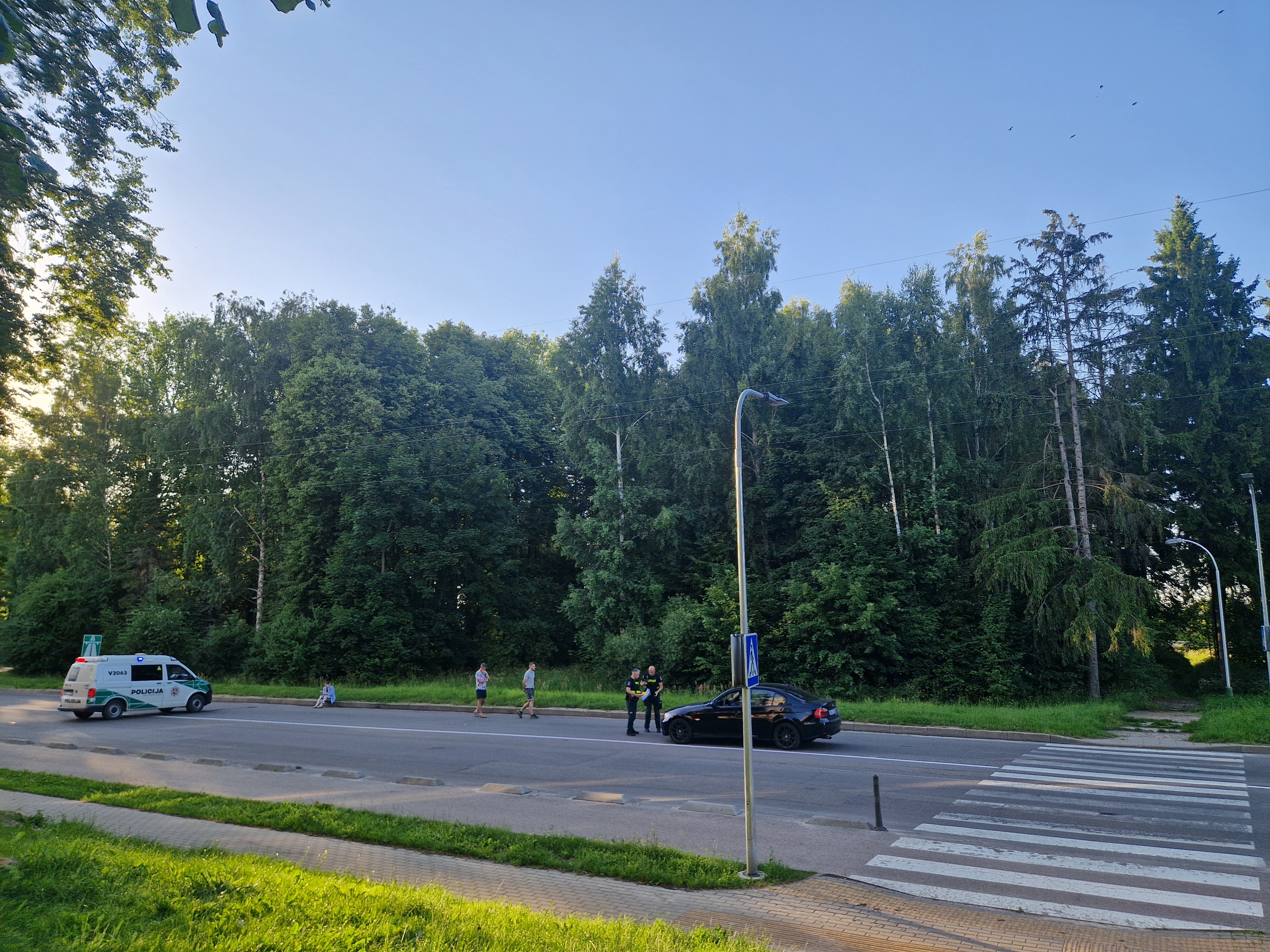 Sabališkių gatvėje perėjoje partrenkta mergaitė