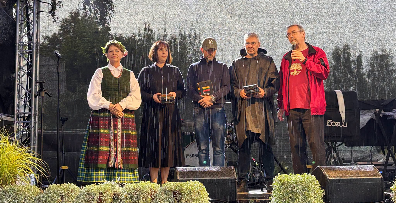 Kazokiškės palydėjo vasarą