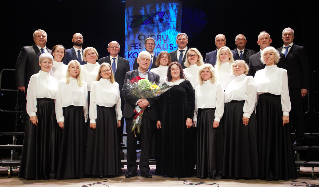 Susipažinkime – kompozitorius: Vievyje skambėjo Jaroslavo Cechanovičiaus chorinė kūryba